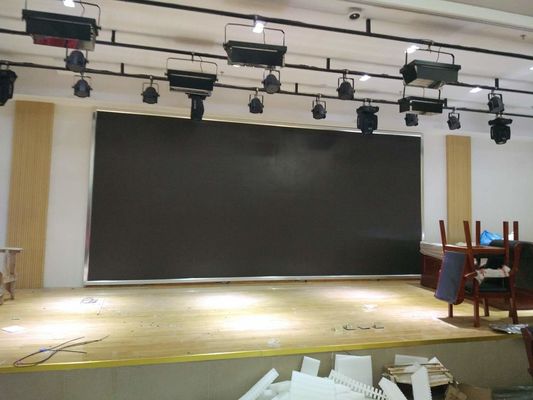 Magnes Zainstaluj wewnętrzny ekran wideo LED Duży rozmiar P2.5 High Definition LED Wall Board Fabryka Shenzhen